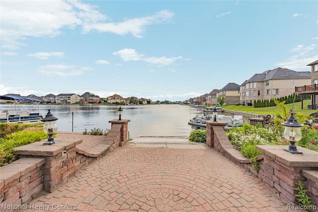 51577 Merry Lane, Utica, MI 48316