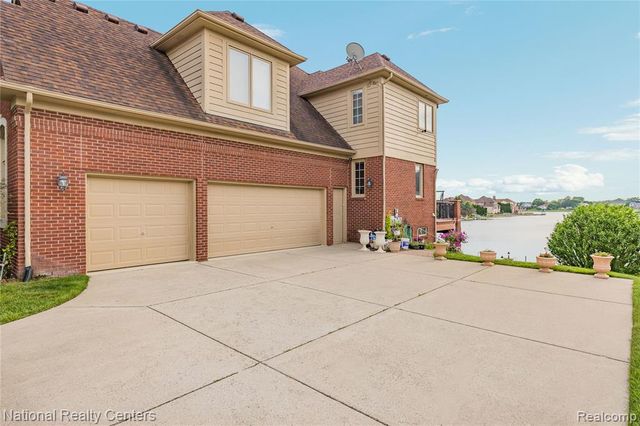 51577 Merry Lane, Utica, MI 48316