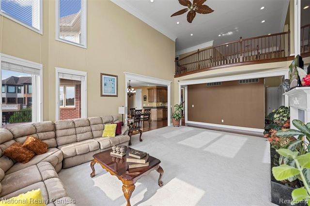 51577 Merry Lane, Utica, MI 48316