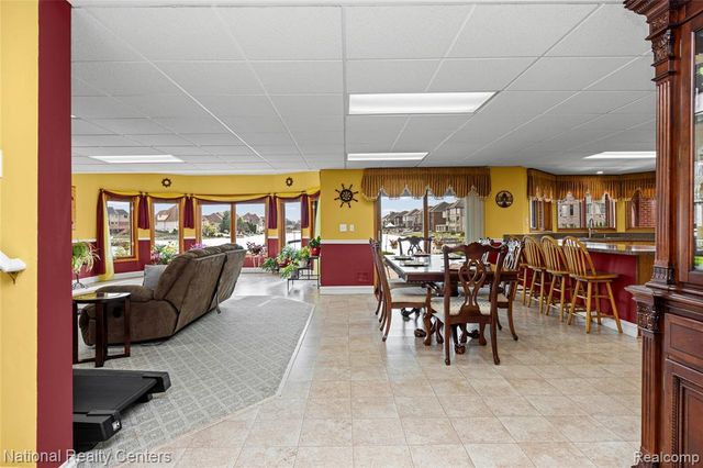 51577 Merry Lane, Utica, MI 48316