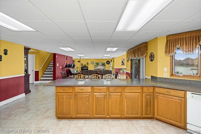 51577 Merry Lane, Utica, MI 48316