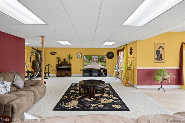 51577 Merry Lane, Utica, MI 48316