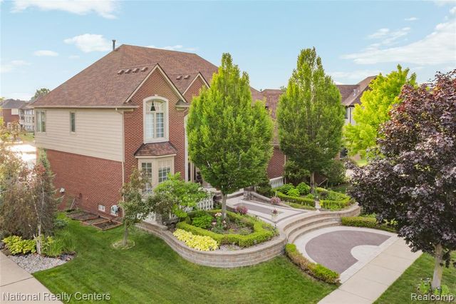 51577 Merry Lane, Utica, MI 48316
