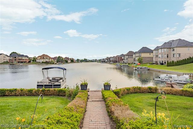 51577 Merry Lane, Utica, MI 48316