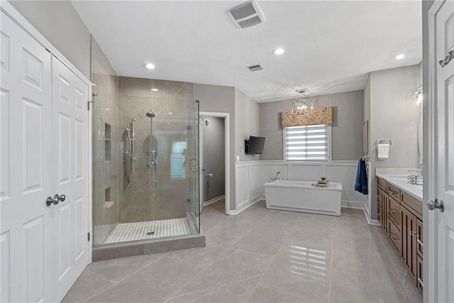 13019 Eby Lane, Overland Park, KS 66213