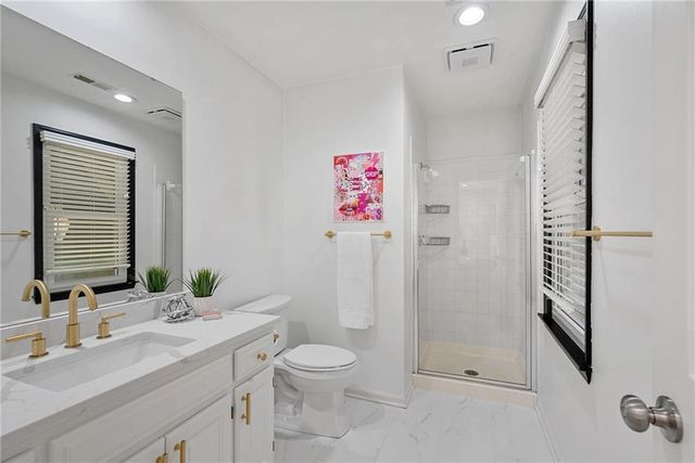 13019 Eby Lane, Overland Park, KS 66213