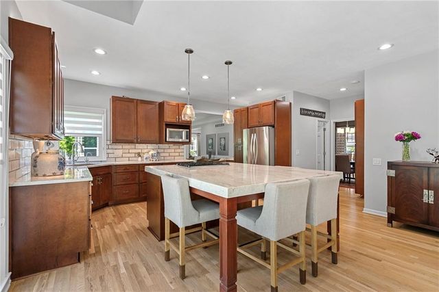 13019 Eby Lane, Overland Park, KS 66213