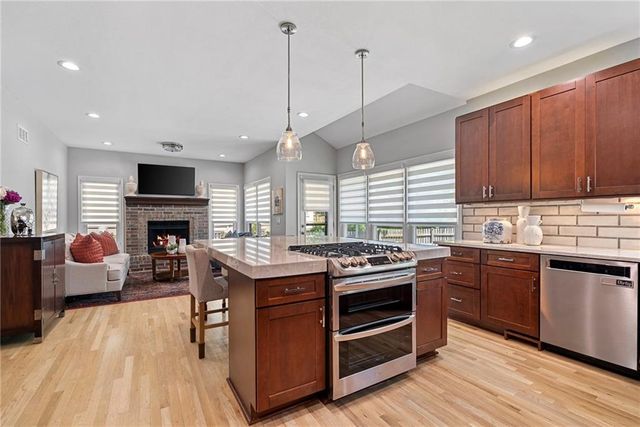 13019 Eby Lane, Overland Park, KS 66213