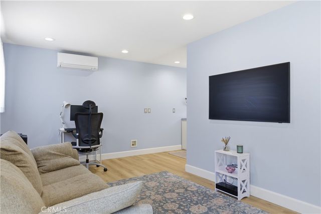 6630 Saloma Avenue, Van Nuys, CA 91405