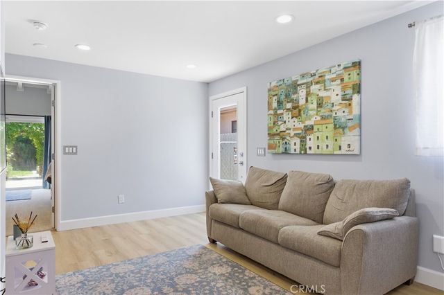 6630 Saloma Avenue, Van Nuys, CA 91405