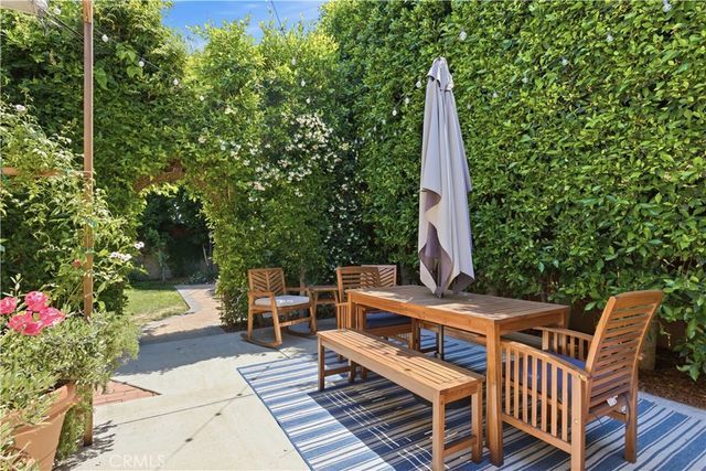 6630 Saloma Avenue, Van Nuys, CA 91405