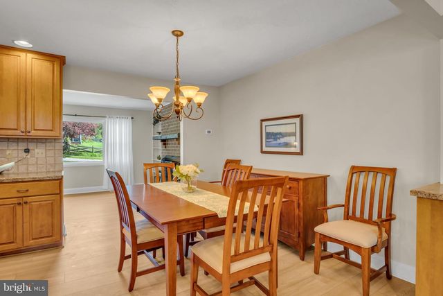 6234 LEADER DR, York, PA 17407