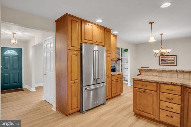 6234 LEADER DR, York, PA 17407