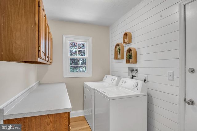 6234 LEADER DR, York, PA 17407