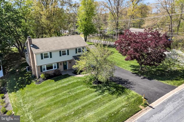 6234 LEADER DR, York, PA 17407