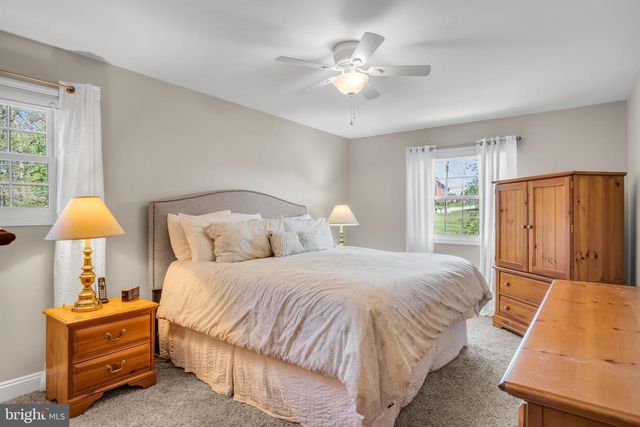 6234 LEADER DR, York, PA 17407