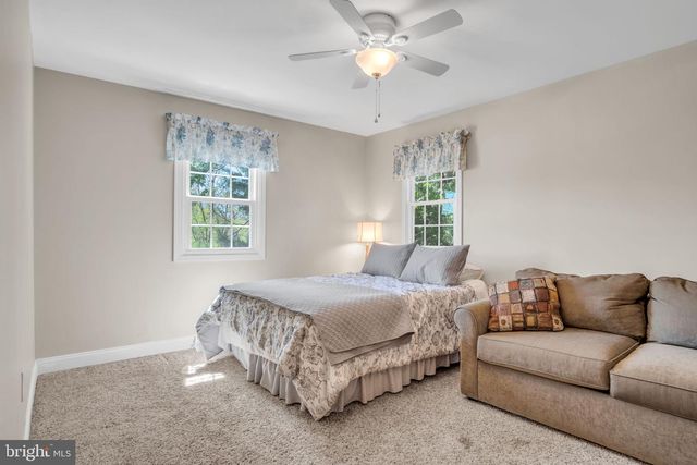 6234 LEADER DR, York, PA 17407