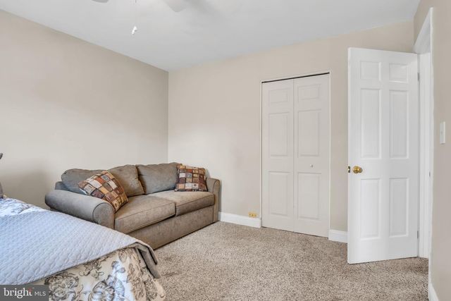 6234 LEADER DR, York, PA 17407