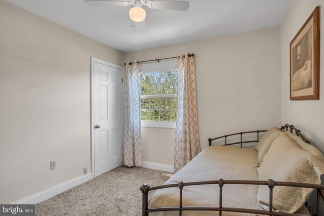 6234 LEADER DR, York, PA 17407