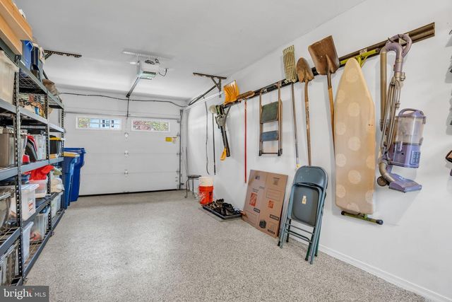 6234 LEADER DR, York, PA 17407