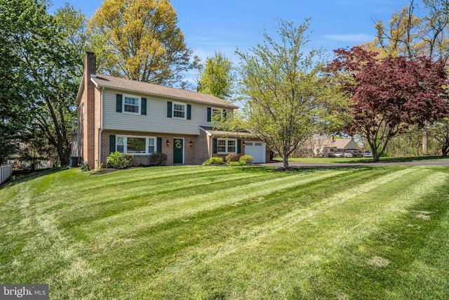 6234 LEADER DR, York, PA 17407