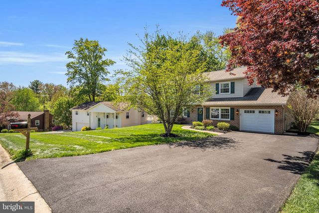 6234 LEADER DR, York, PA 17407