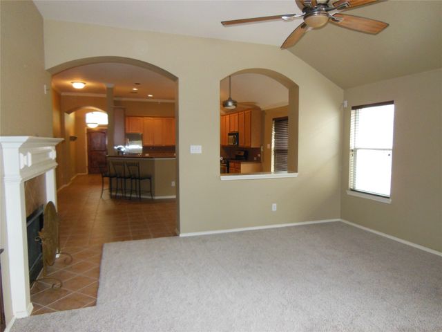 15633 Wheelhorse Trail, Fort Worth, TX 76262