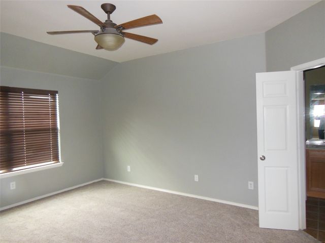 15633 Wheelhorse Trail, Fort Worth, TX 76262