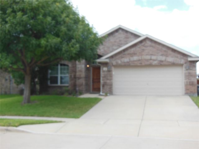 15633 Wheelhorse Trail, Fort Worth, TX 76262