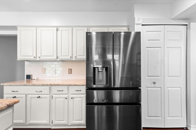 5615 Pebble Ridge Court, Ann Arbor, MI 48108