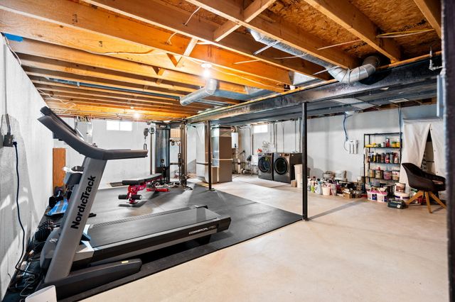 5615 Pebble Ridge Court, Ann Arbor, MI 48108