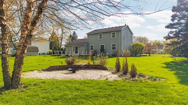 5615 Pebble Ridge Court, Ann Arbor, MI 48108