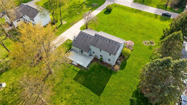 5615 Pebble Ridge Court, Ann Arbor, MI 48108