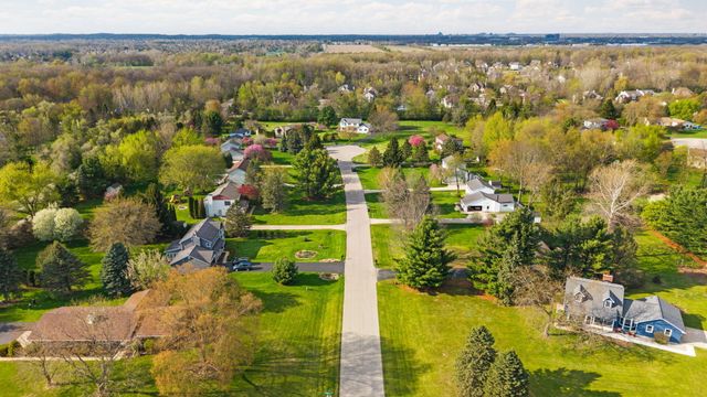 5615 Pebble Ridge Court, Ann Arbor, MI 48108