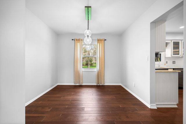 5615 Pebble Ridge Court, Ann Arbor, MI 48108