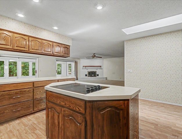 5 Coronado Lane, Hot Springs Village, AR 71909
