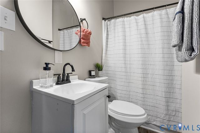 1118 Hilton Pl, Petersburg, VA 23803