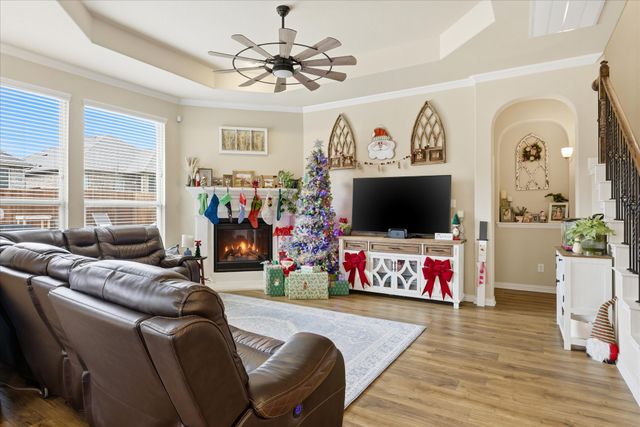 209 Mineral Point Drive, Aledo, TX 76008