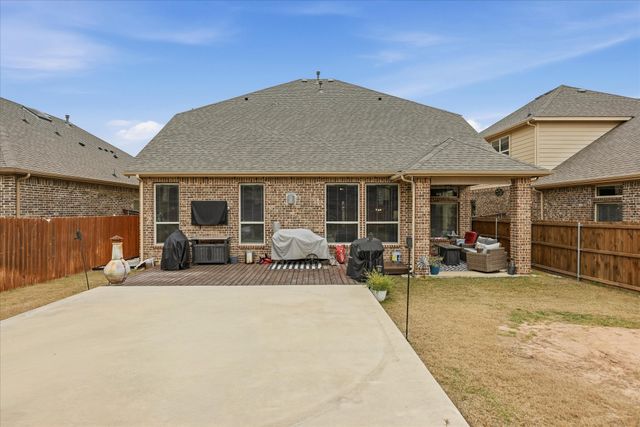 209 Mineral Point Drive, Aledo, TX 76008