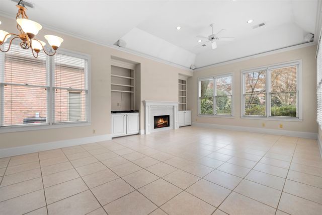 3232 WINDERLY PINE CV, Memphis, TN 38125