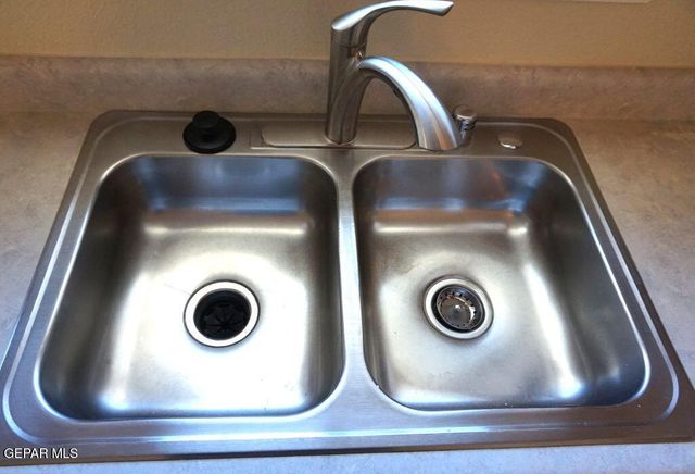 3304 Martina Place, El Paso, TX 79936