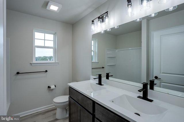 221 HOGBIN RD, Millville, NJ 08332
