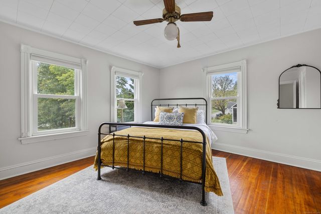 16 Prospect Hill Road, Groton, CT 06340