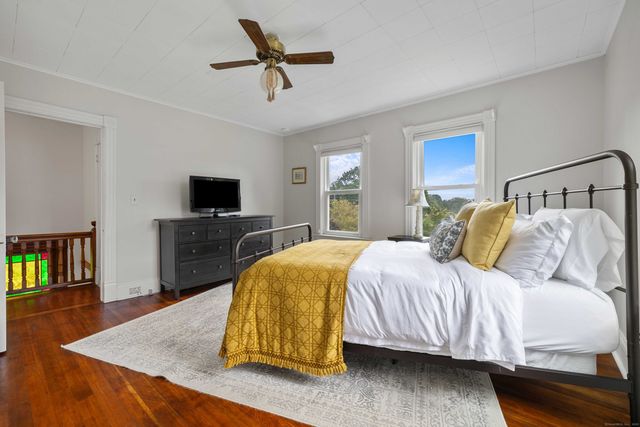 16 Prospect Hill Road, Groton, CT 06340