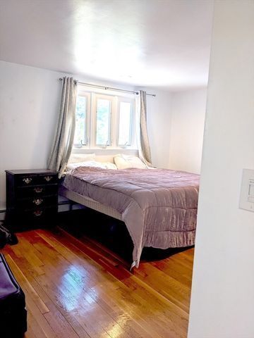 53 Sunset Hill Rd, Boston, MA 02132