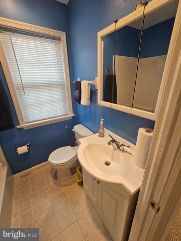 6907 BELCLARE RD, Baltimore, MD 21222