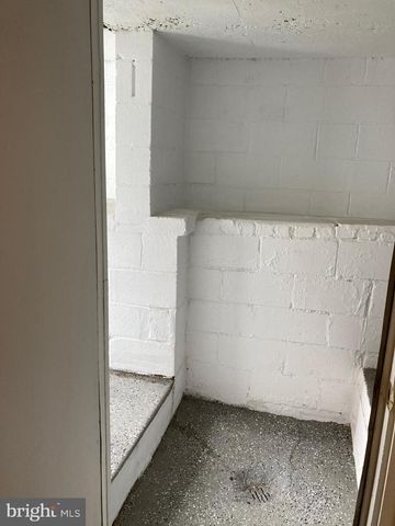 6907 BELCLARE RD, Baltimore, MD 21222
