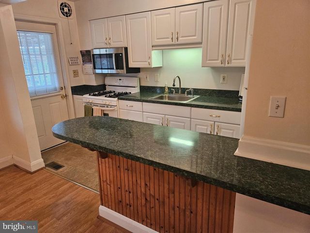 6907 BELCLARE RD, Baltimore, MD 21222