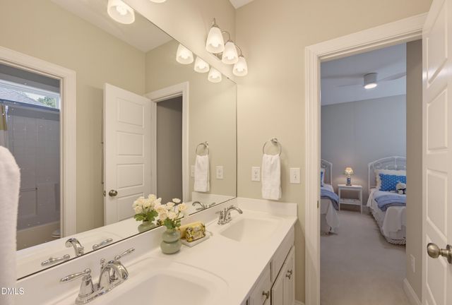 11821 Friendship Oak Trail, Raleigh, NC 27613