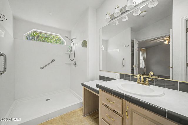 2550 S ELLSWORTH Road 225, Mesa, AZ 85209